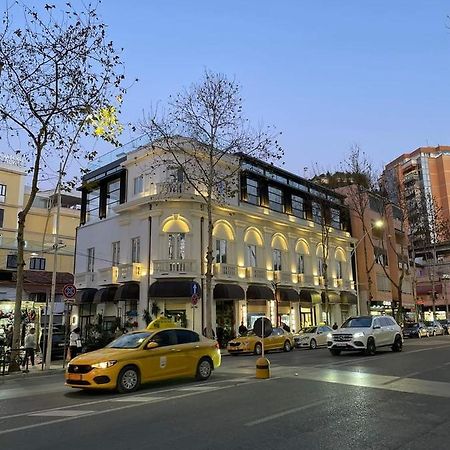 The Crown Boutique Hotel & Spa Tirana Esterno foto