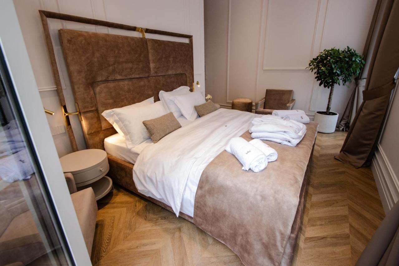 The Crown Boutique Hotel & Spa Tirana Esterno foto