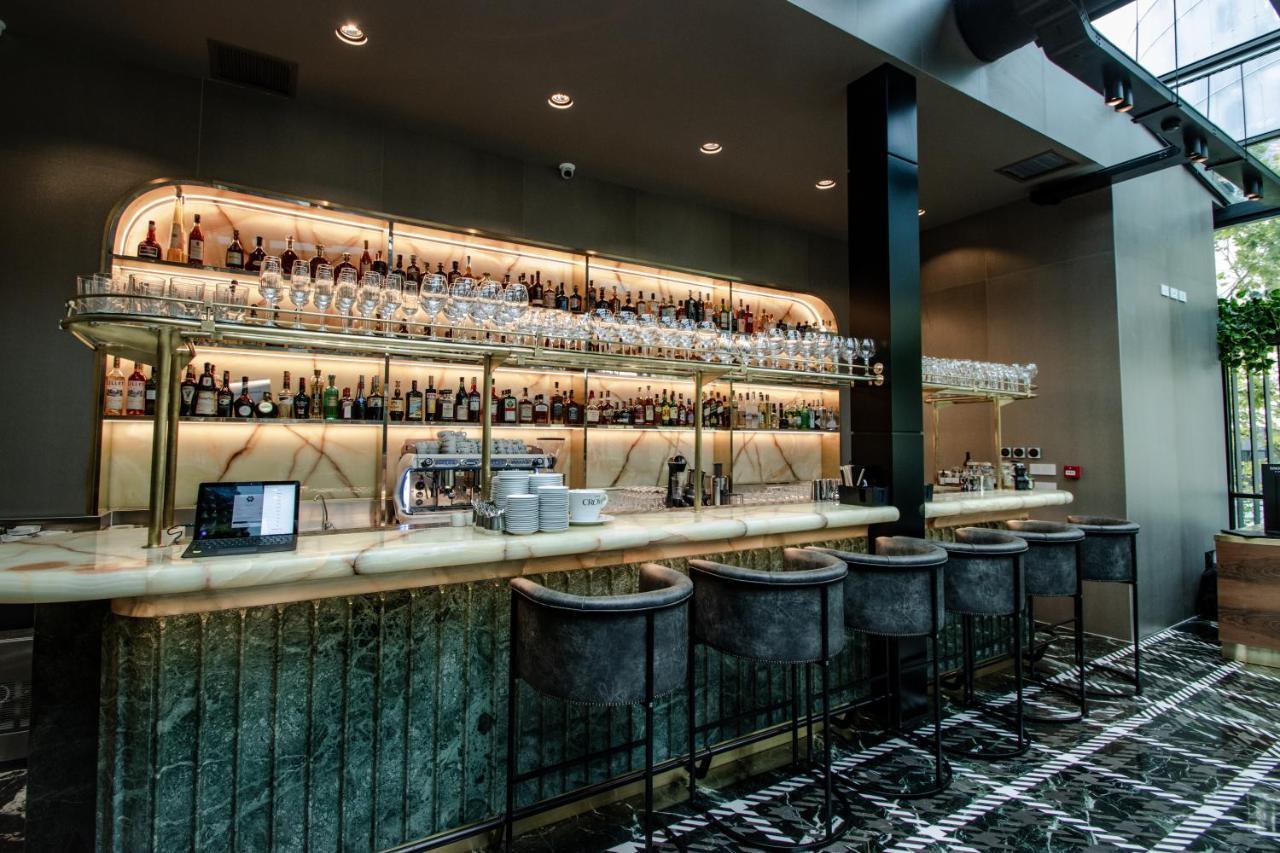 The Crown Boutique Hotel & Spa Tirana Esterno foto