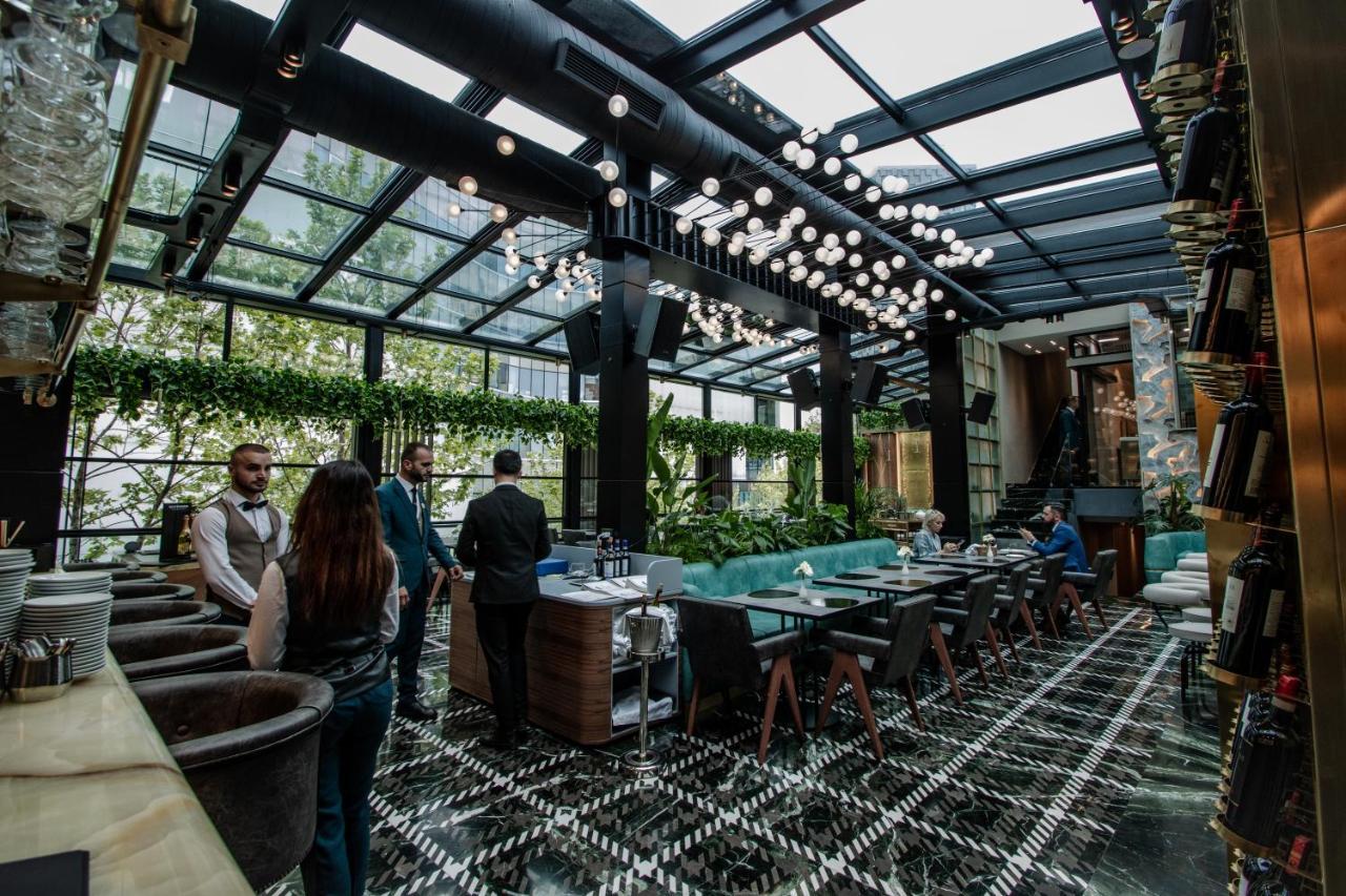 The Crown Boutique Hotel & Spa Tirana Esterno foto