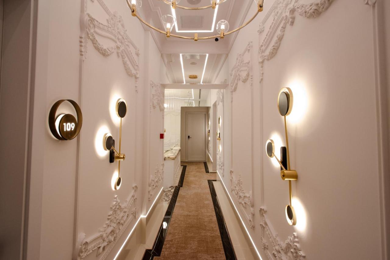 The Crown Boutique Hotel & Spa Tirana Esterno foto