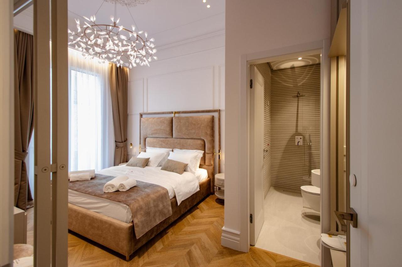 The Crown Boutique Hotel & Spa Tirana Esterno foto