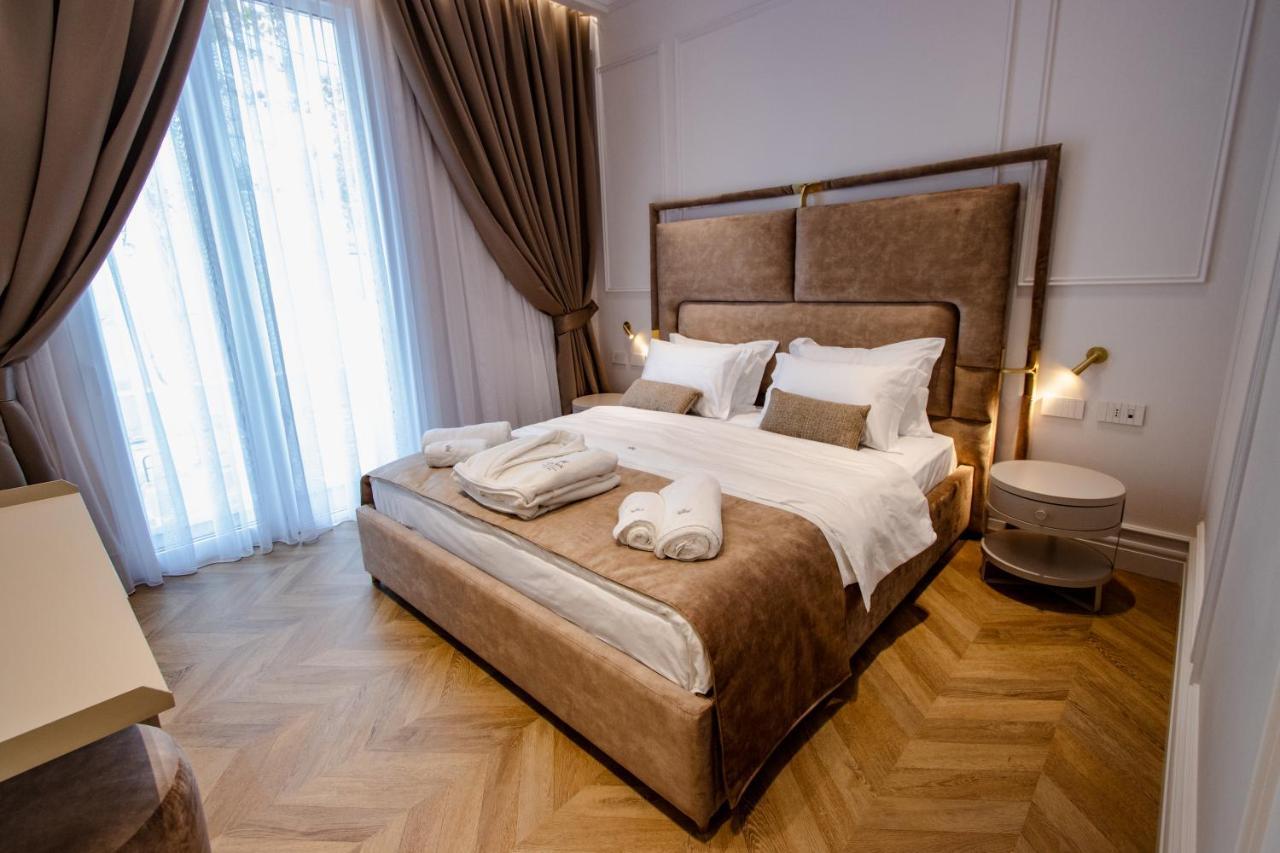 The Crown Boutique Hotel & Spa Tirana Esterno foto