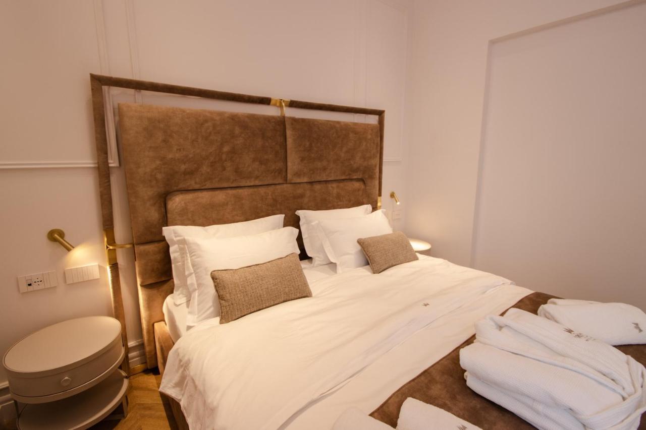 The Crown Boutique Hotel & Spa Tirana Esterno foto