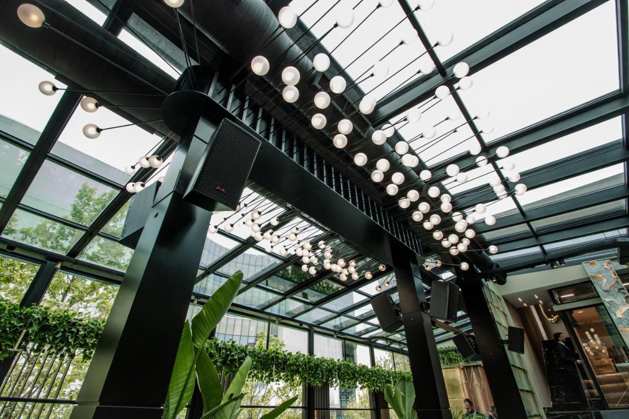 The Crown Boutique Hotel & Spa Tirana Esterno foto