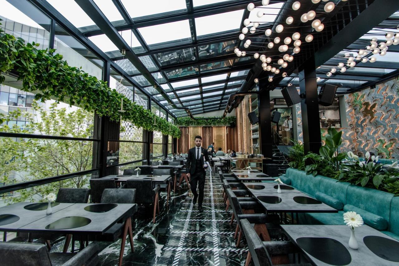 The Crown Boutique Hotel & Spa Tirana Esterno foto