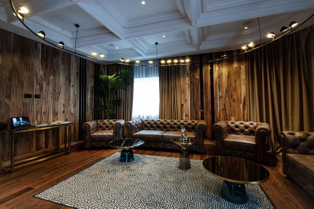 The Crown Boutique Hotel & Spa Tirana Esterno foto