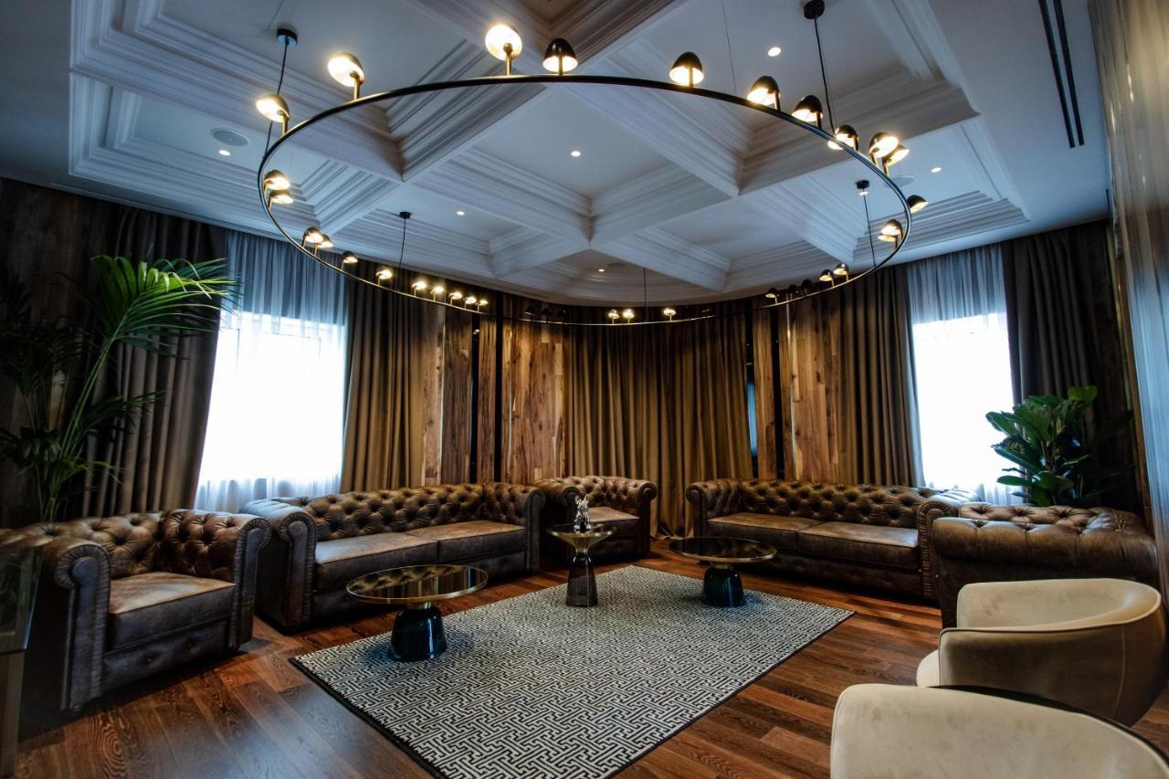 The Crown Boutique Hotel & Spa Tirana Esterno foto